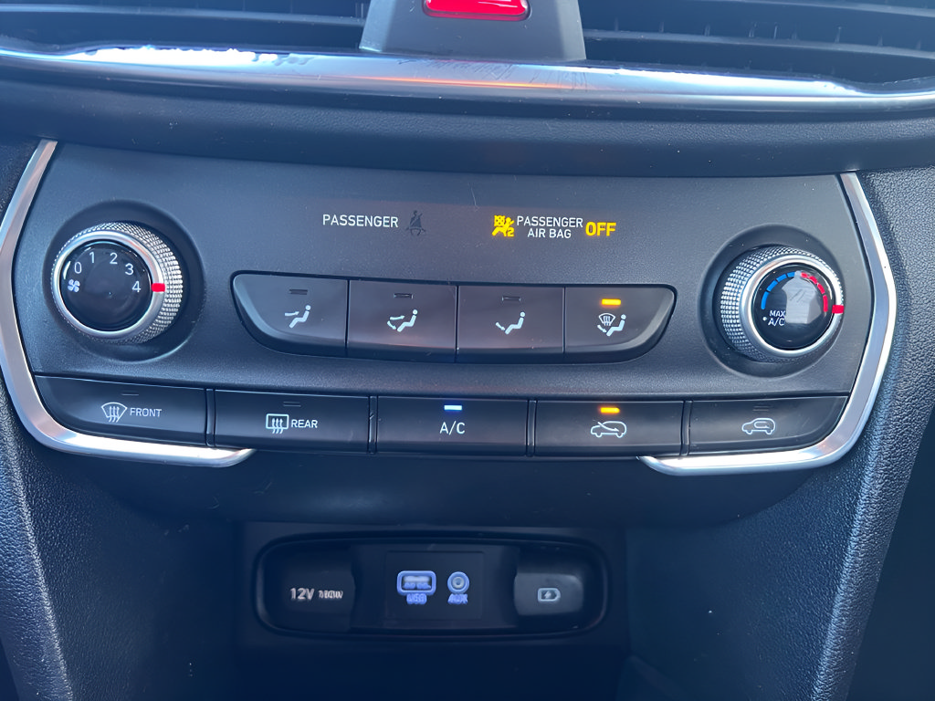 Used 2019 Hyundai Santa Fe SE AWD/4WD image 26