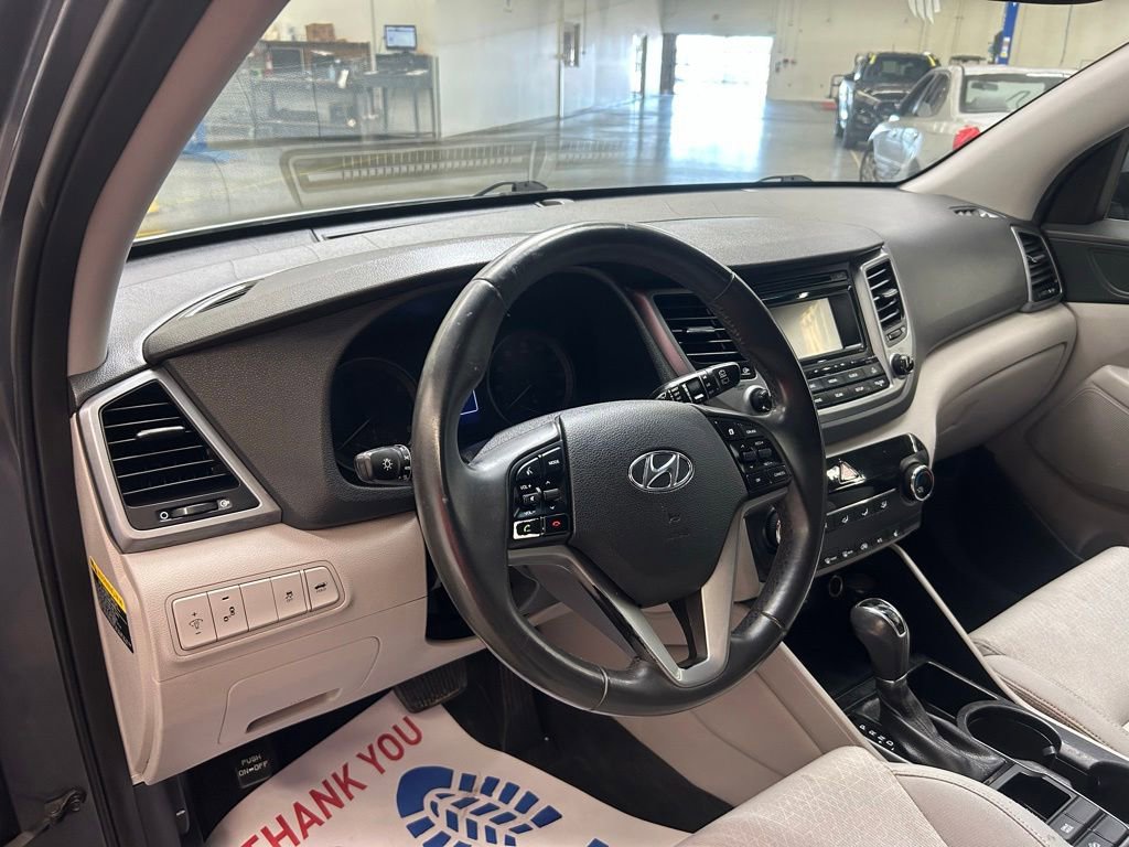Used 2017 Hyundai Tucson Sport FWD image 18