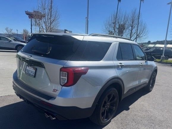 Used 2024 Ford Explorer ST w/ Equipment Group 401A image 3