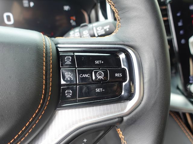 Used 2023 Jeep Grand Wagoneer Series III w/ HD Trailer Tow Package image 16