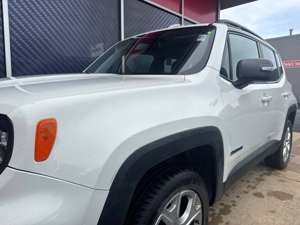 Used 2020 Jeep Renegade Limited w/ UConnect 8.4 Nav Group AWD/4WD image 17