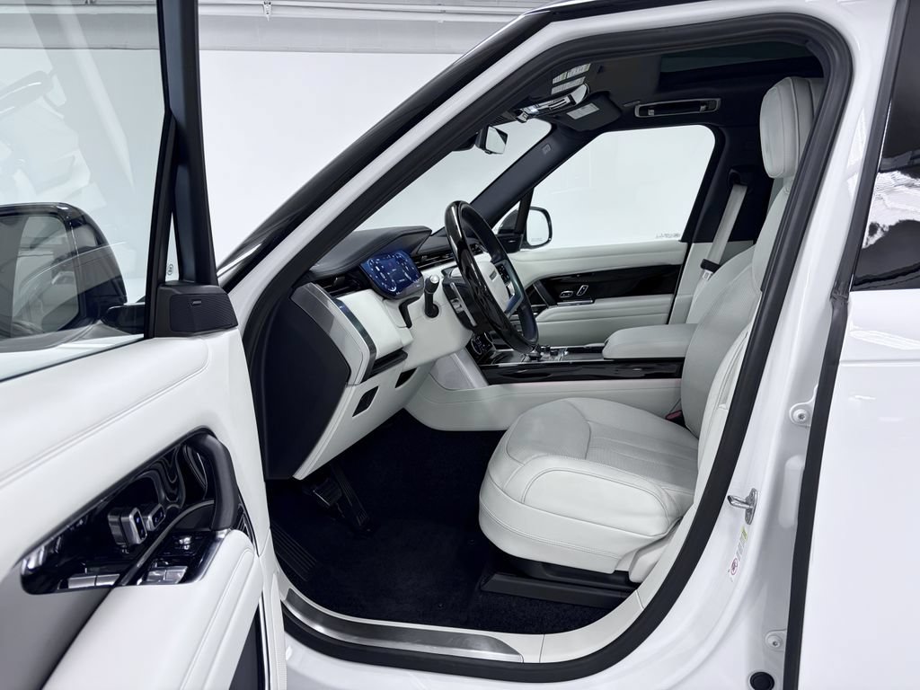 Used 2023 Land Rover Range Rover SE AWD/4WD image 13