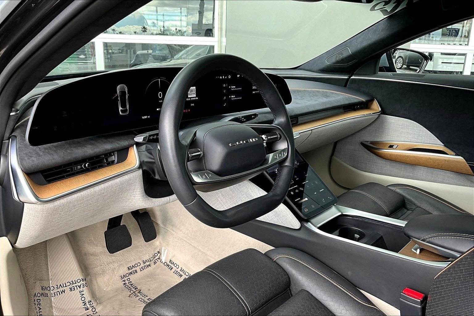 Used 2023 Lucid Air Grand Touring image 14