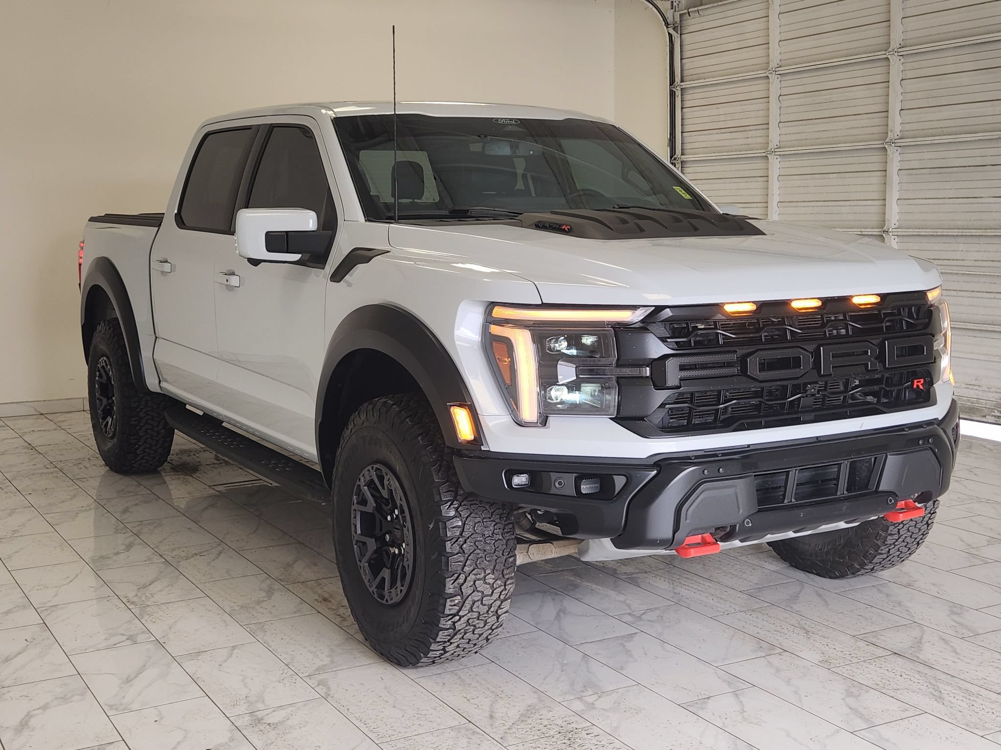 Used 2025 Ford F150 Raptor w/ Equipment Group 803A Raptor R AWD/4WD image 3