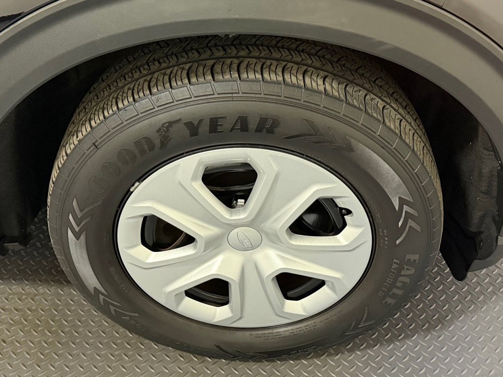 Used 2021 Ford Explorer 4WD Police Interceptor image 17