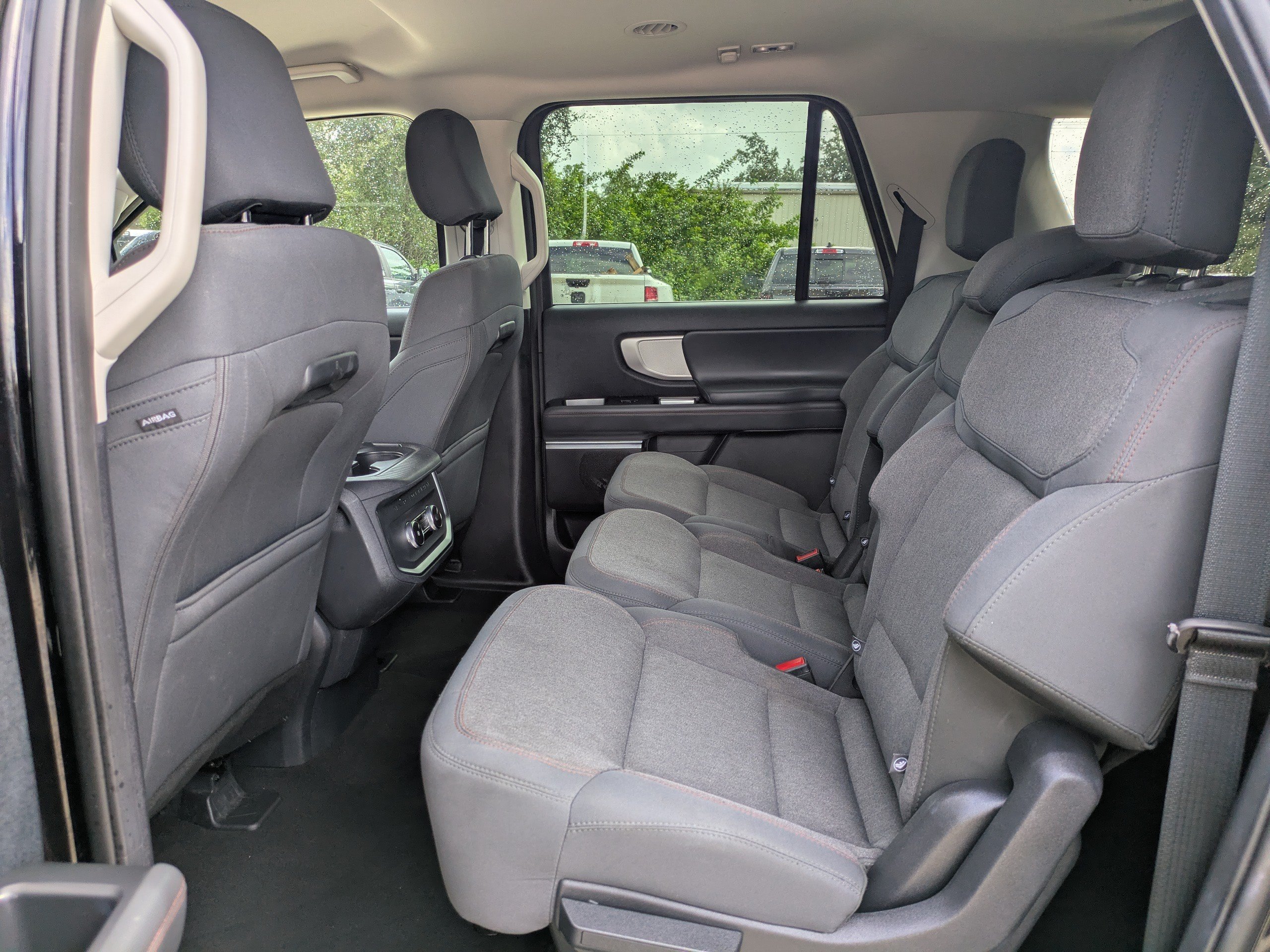 Used 2025 Ford Expedition Max Active RWD image 12
