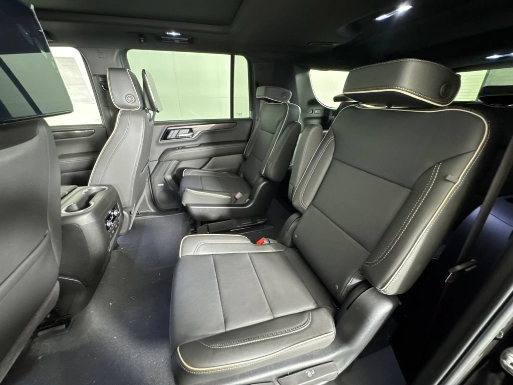 New 2026 GMC Yukon XL Elevation w/ Elevation Premium Package AWD/4WD image 27
