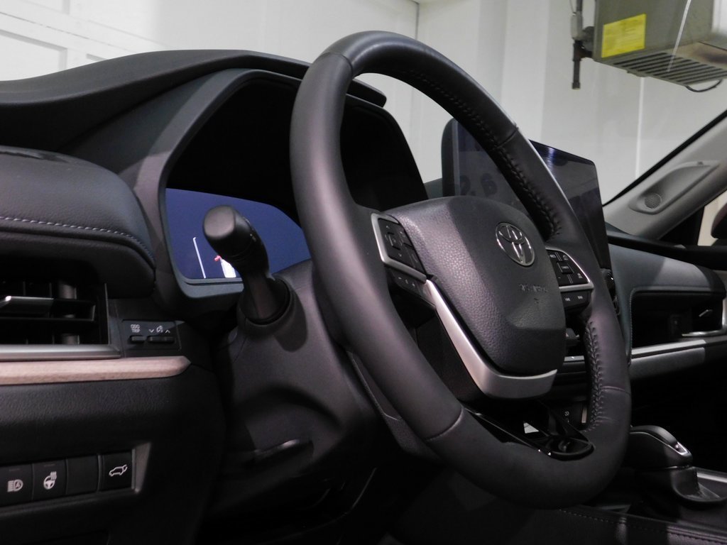 Used 2024 Toyota Grand Highlander Limited image 31