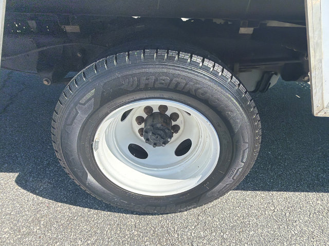 Used 2022 Ford E-350 and Econoline 350 Super Duty w/ Power Windows & Locks Group RWD image 17