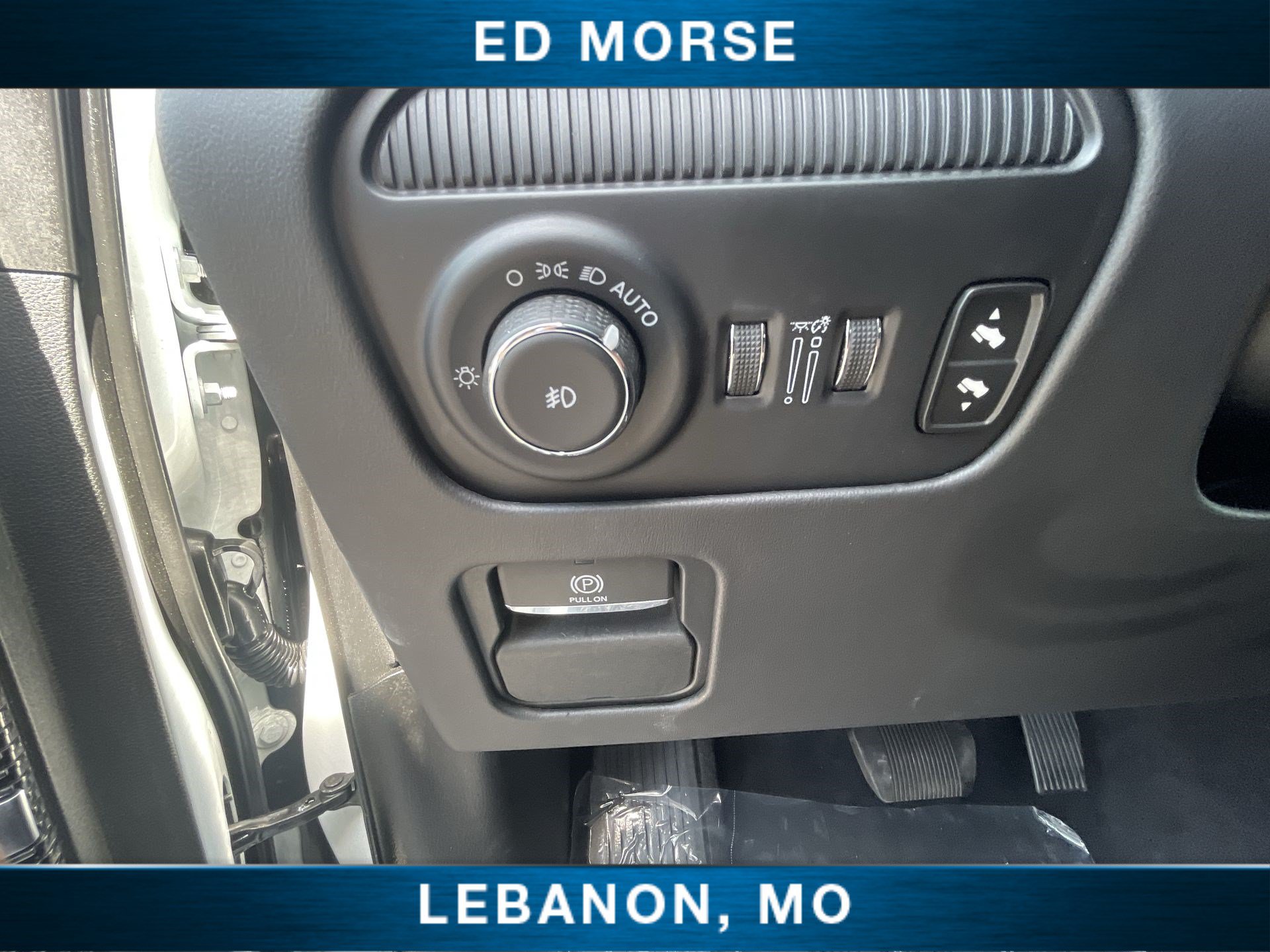 Used 2024 Jeep Grand Wagoneer L Series II w/ Quick Order Packagew 28T AWD/4WD image 18