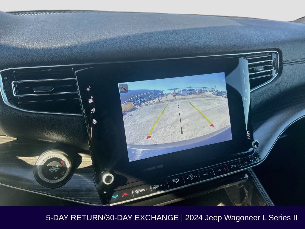 Used 2024 Jeep Wagoneer L Series II AWD/4WD image 19