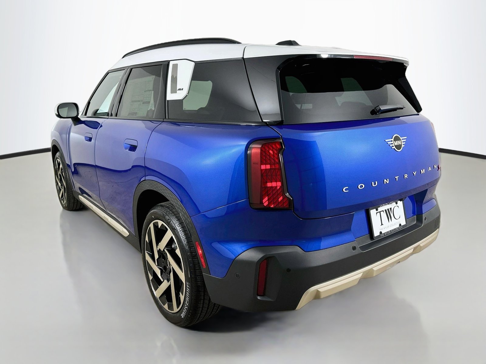 New 2027 MINI Cooper Countryman S w/ Comfort Package Max AWD/4WD image 7