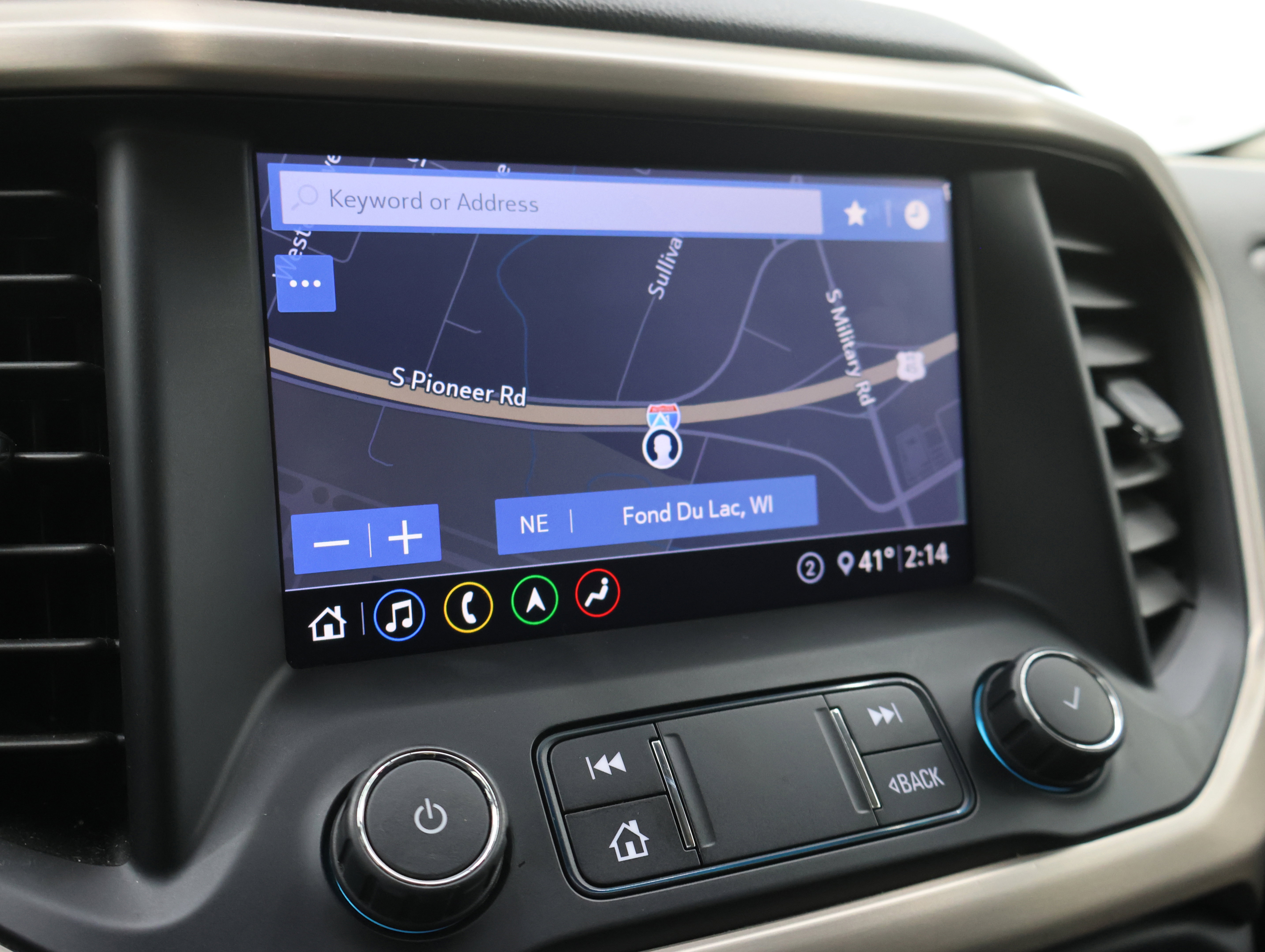 Used 2020 GMC Acadia Denali w/ Trailering Package image 12