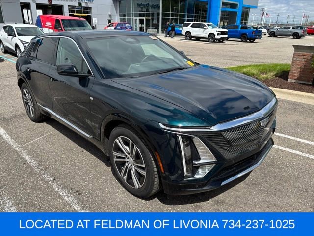 Certified 2024 Cadillac Lyriq Luxury w/ LPO, Floor Liner Package AWD/4WD image 4