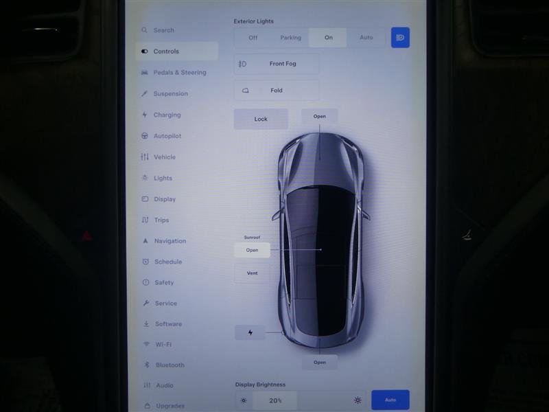 Used 2018 Tesla Model S 100D image 12