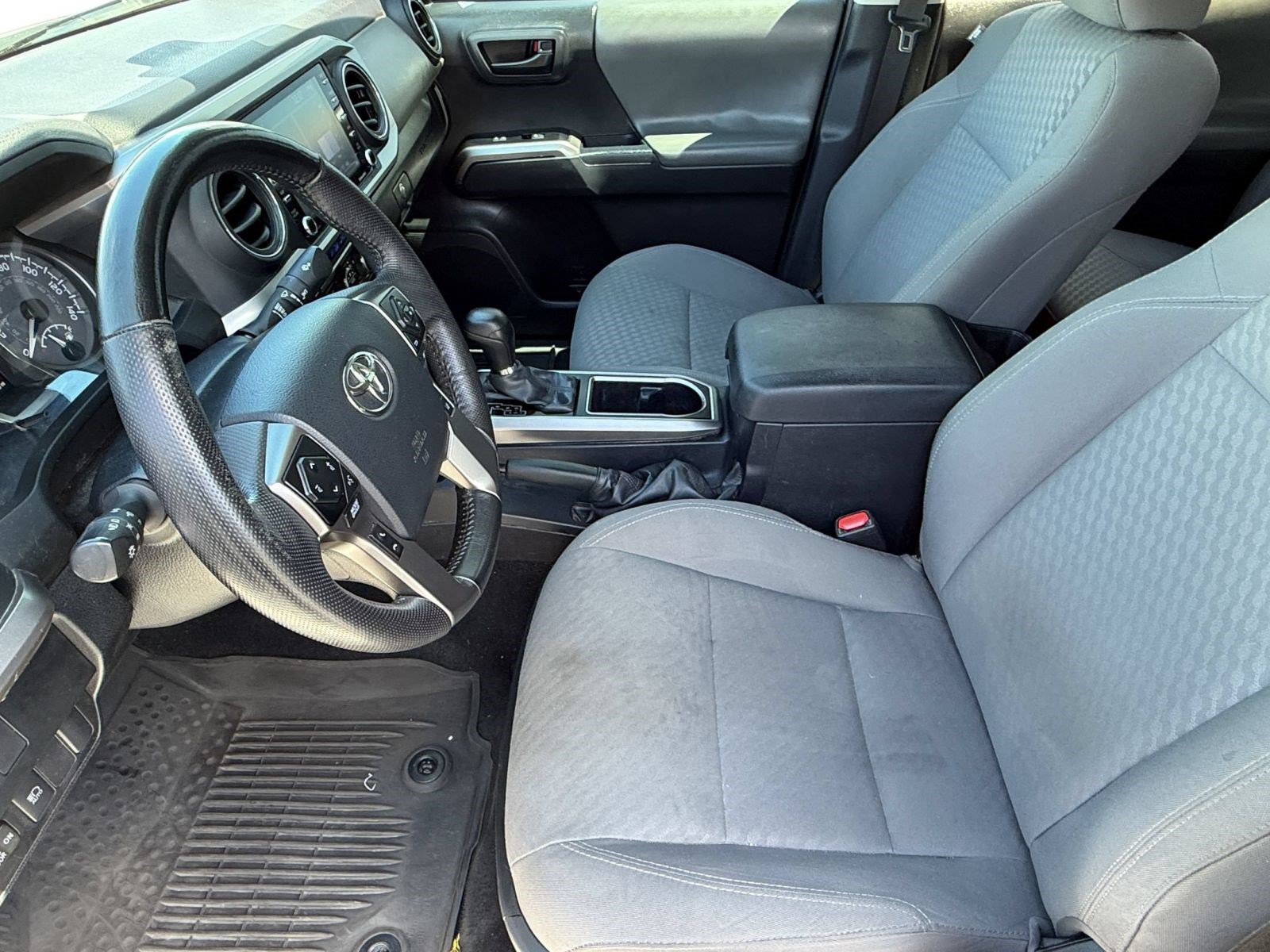 Used 2023 Toyota Tacoma SR5 w/ Technology Package RWD image 5