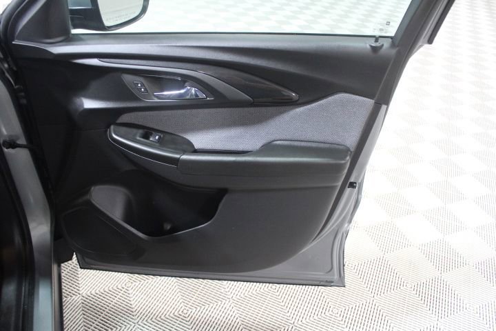 Used 2023 Chevrolet TrailBlazer LT w/ Convenience Package FWD image 22