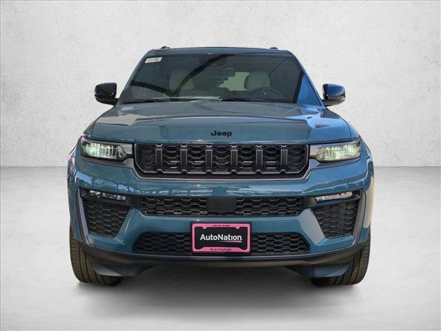 New 2026 Jeep Grand Cherokee Limited w/ Limited Altitude Package AWD/4WD image 5