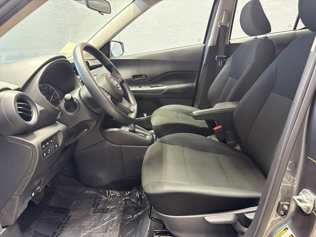 Used 2025 Nissan Kicks Play S FWD image 11