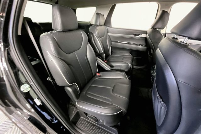 Used 2025 Hyundai Palisade SEL image 24