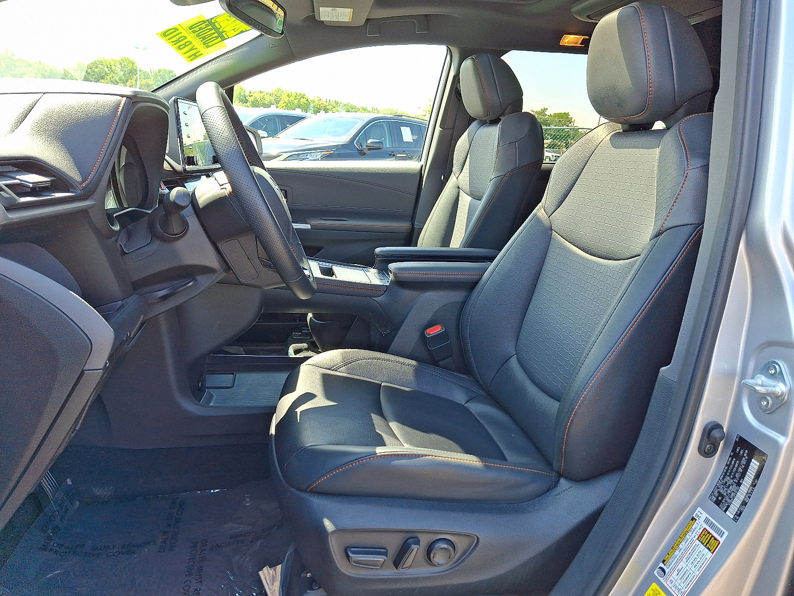 Certified 2023 Toyota Sienna XSE w/ XSE Plus Package image 15