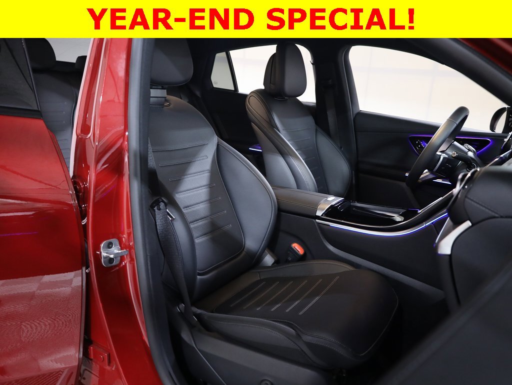 Used 2025 Mercedes-Benz GLC 300 4MATIC image 42