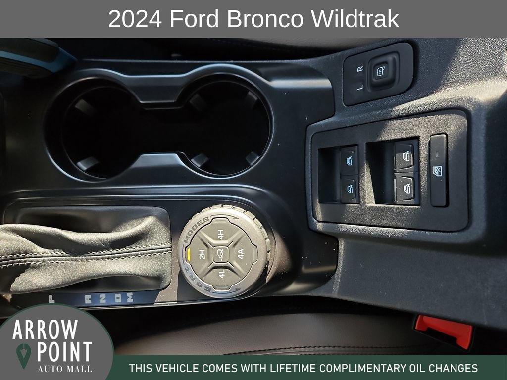 Used 2024 Ford Bronco Wildtrak AWD/4WD image 28