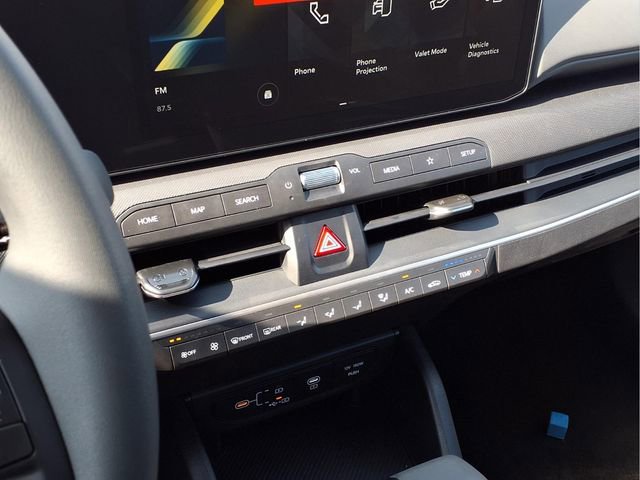 New 2026 Kia K4 LXS image 6