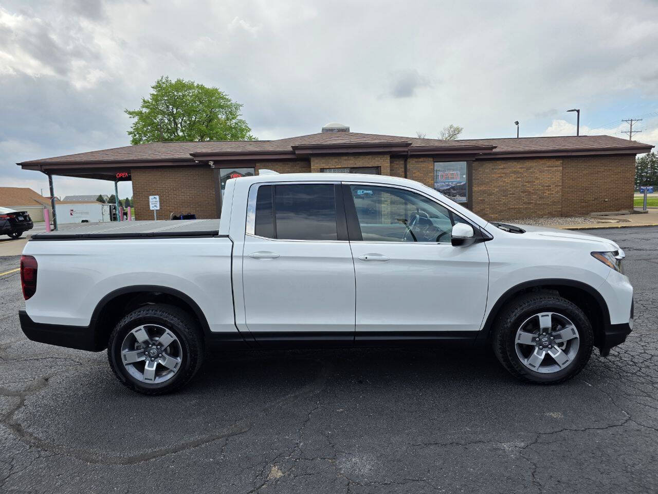 Used 2025 Honda Ridgeline RTL image 9