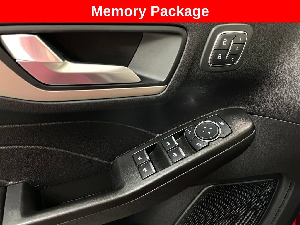 Used 2021 Ford Escape SEL w/ Technology Package FWD image 10