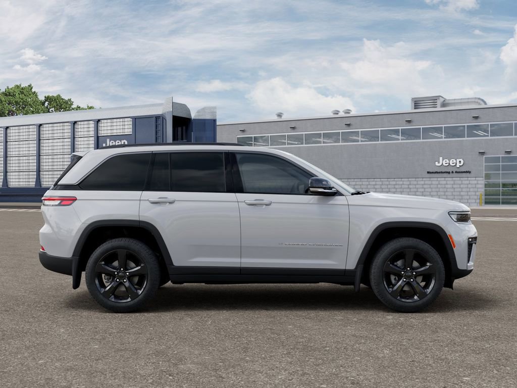 New 2026 Jeep Grand Cherokee Limited w/ Limited Altitude Package AWD/4WD image 21