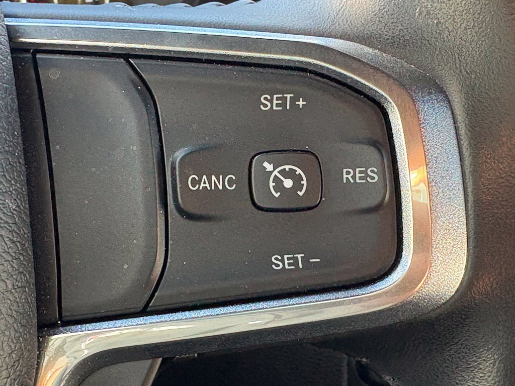 Used 2023 RAM 1500 Laramie AWD/4WD image 16