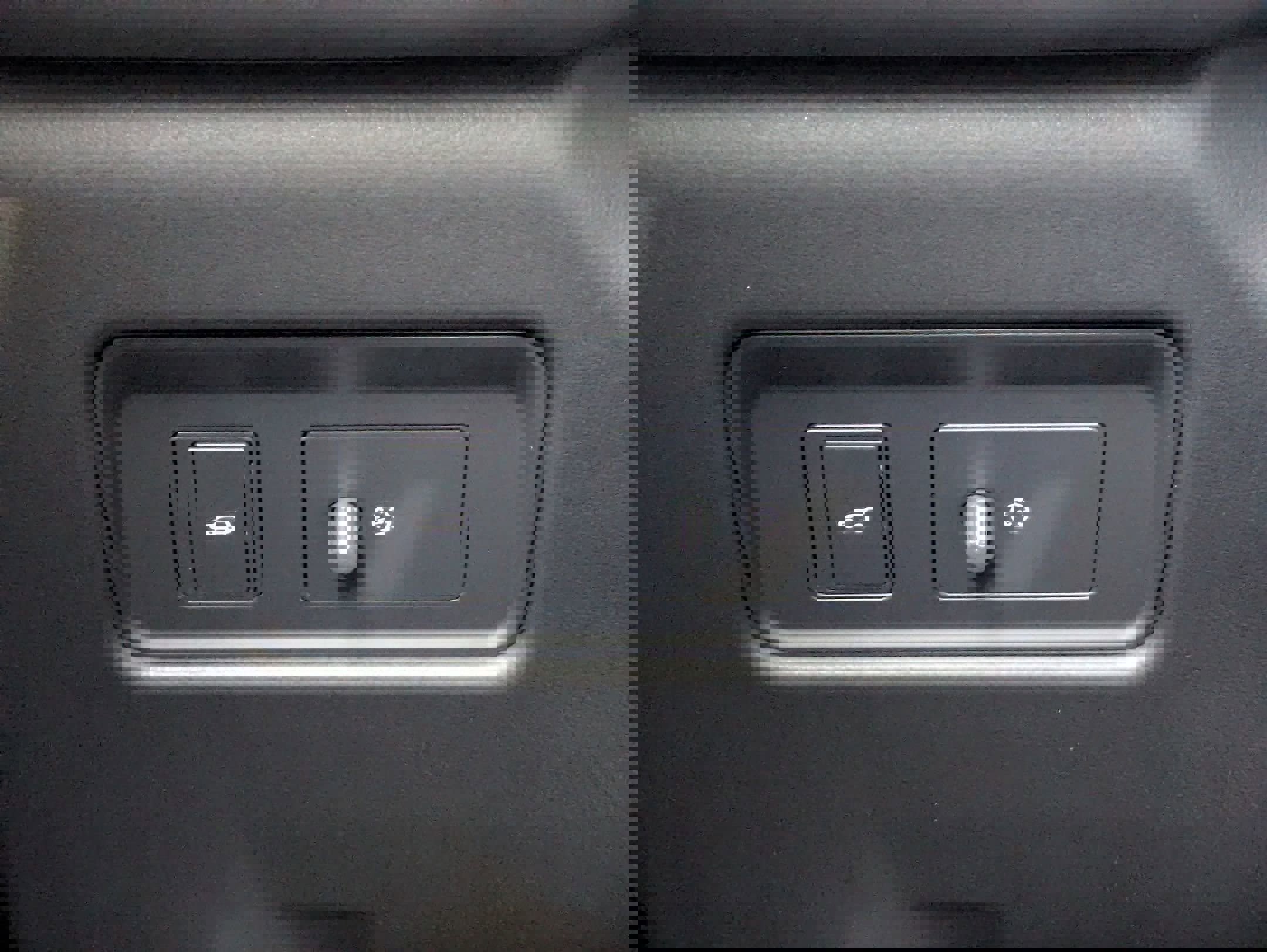 New 2026 Jaguar F-PACE SVR 575 Edition image 18