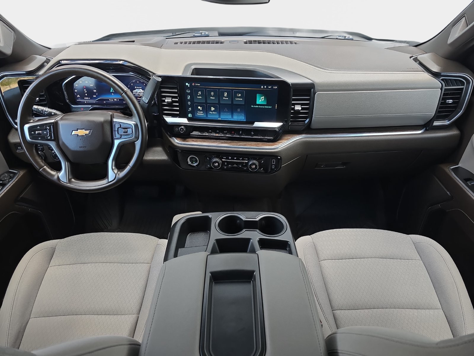 Used 2024 Chevrolet Silverado 1500 LT AWD/4WD image 10