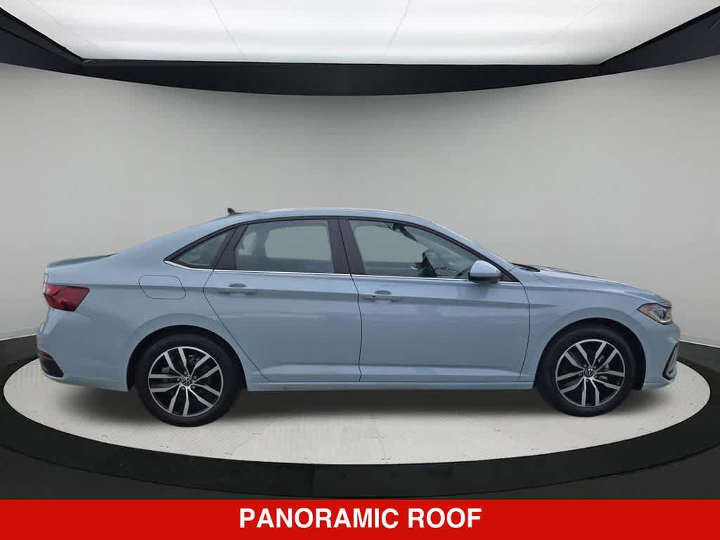 Used 2026 Volkswagen Jetta SE FWD image 7
