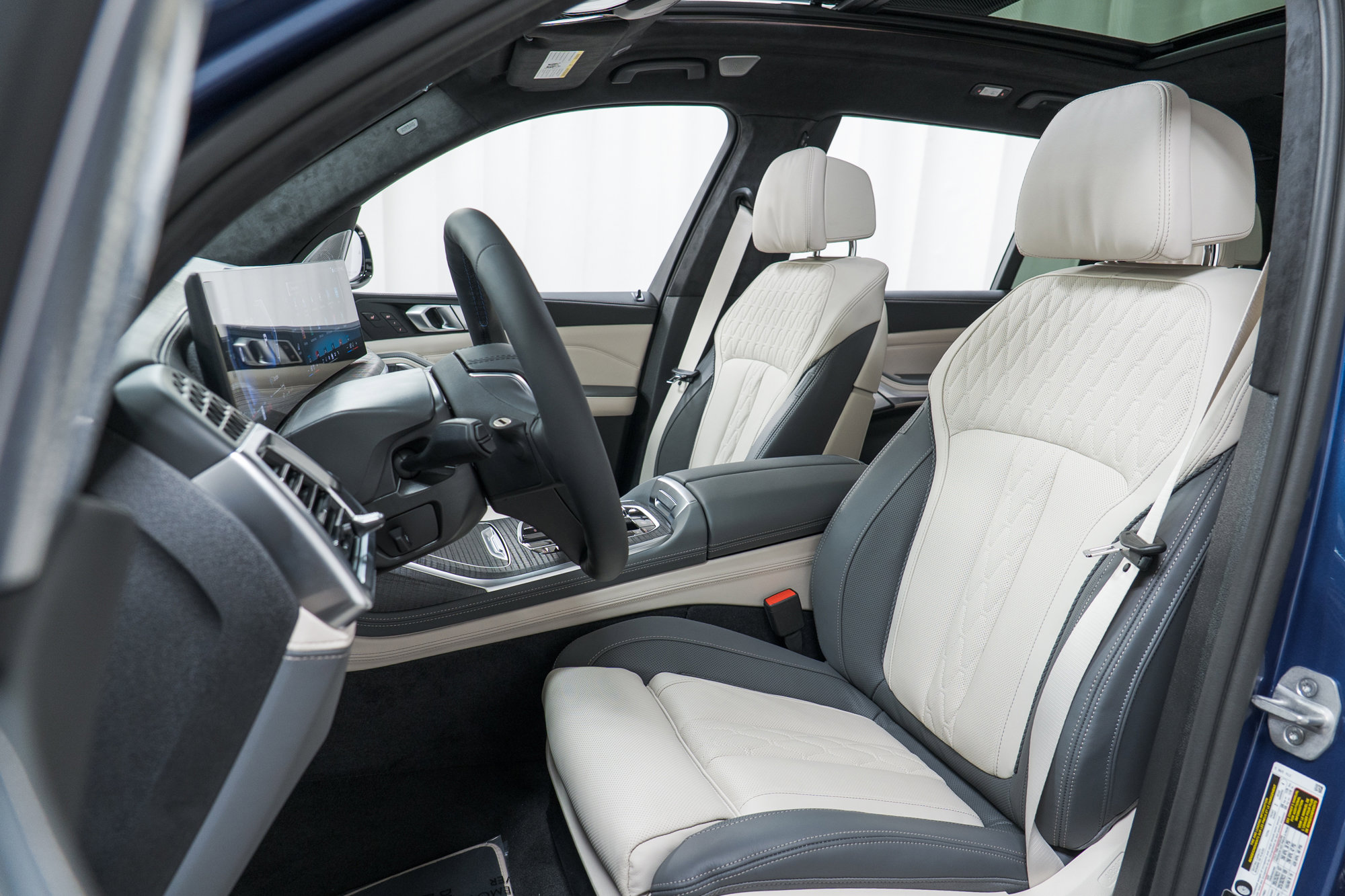 New 2026 BMW ALPINA XB7 image 14