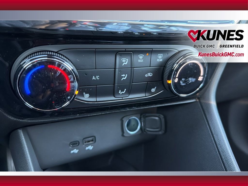 New 2026 Buick Encore GX Sport Touring image 36