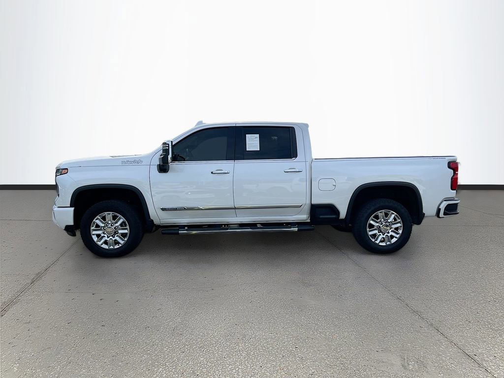 Used 2025 Chevrolet Silverado 2500 High Country w/ Technology Package image 4