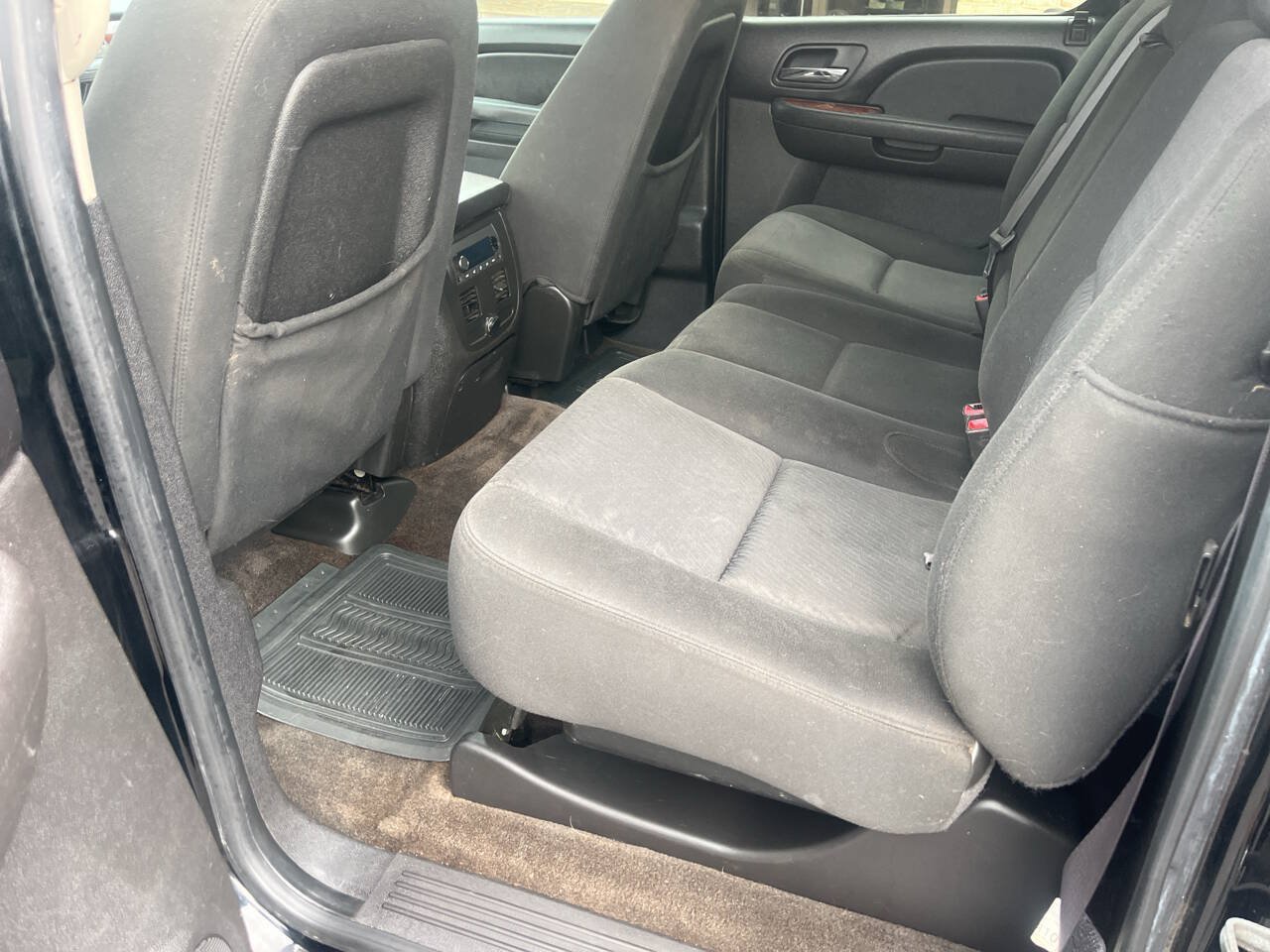 Used 2011 Chevrolet Avalanche LS w/ Convenience Package AWD/4WD image 29