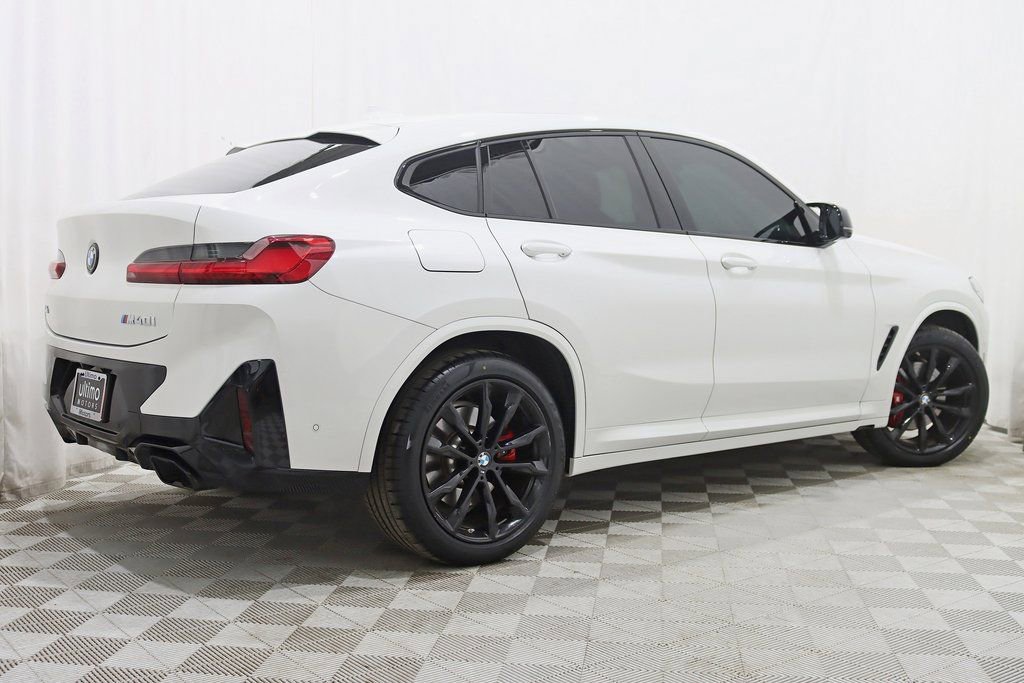 Used 2024 BMW X4 M40i w/ Premium Package image 8