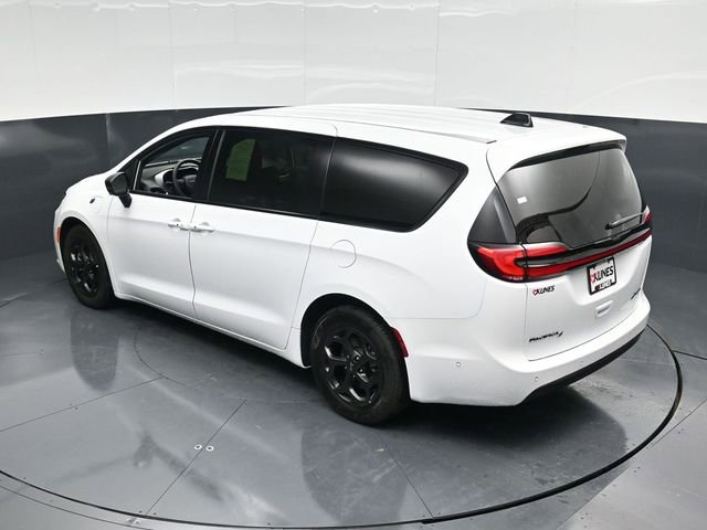 Certified 2024 Chrysler Pacifica Select image 50