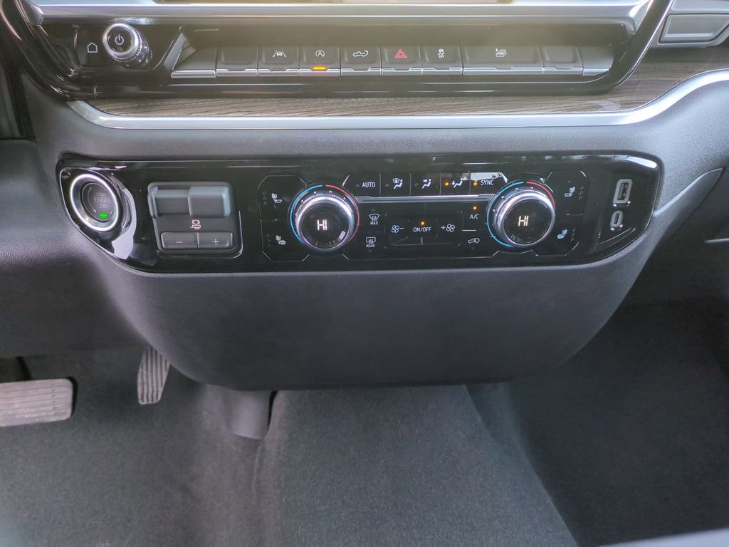 New 2026 GMC Sierra 1500 Elevation image 14