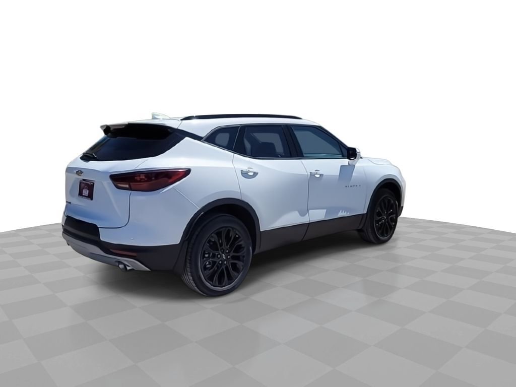 New 2026 Chevrolet Blazer LT w/ LPO, Floor Liner Package FWD image 8