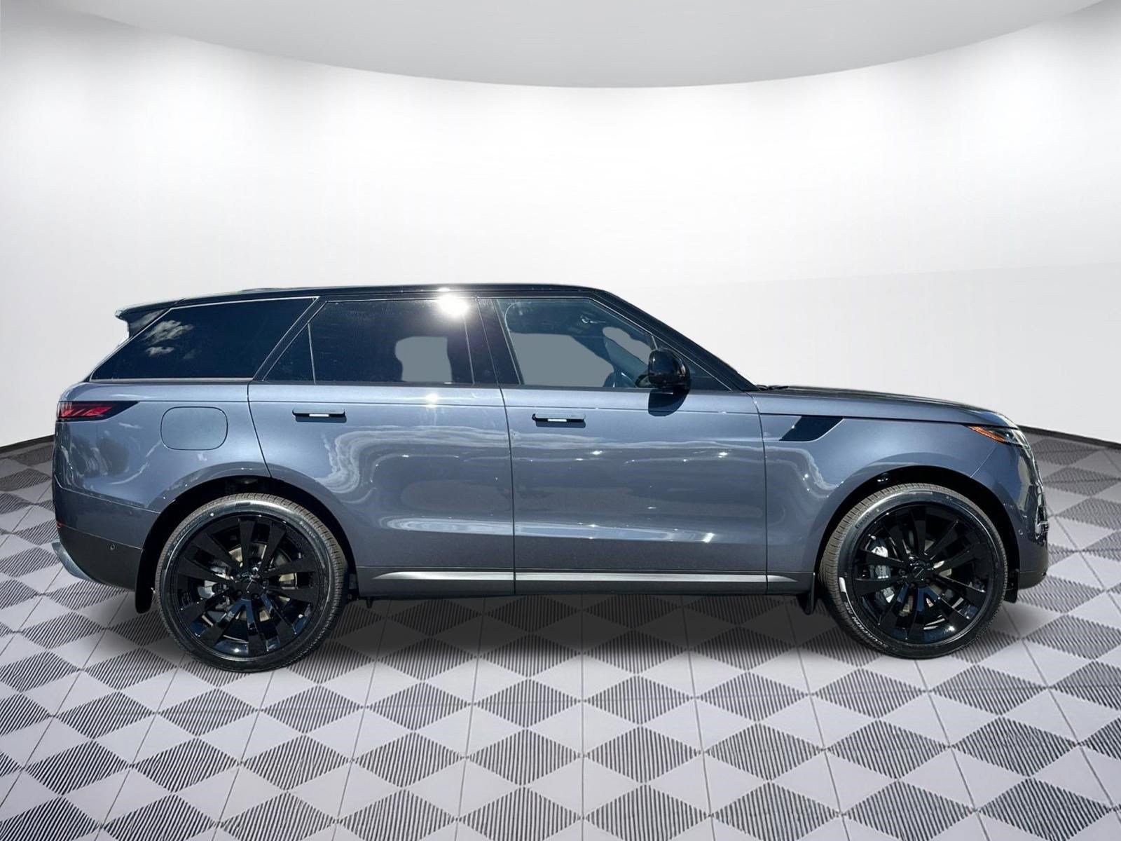 New 2026 Land Rover Range Rover Sport SE AWD/4WD image 8