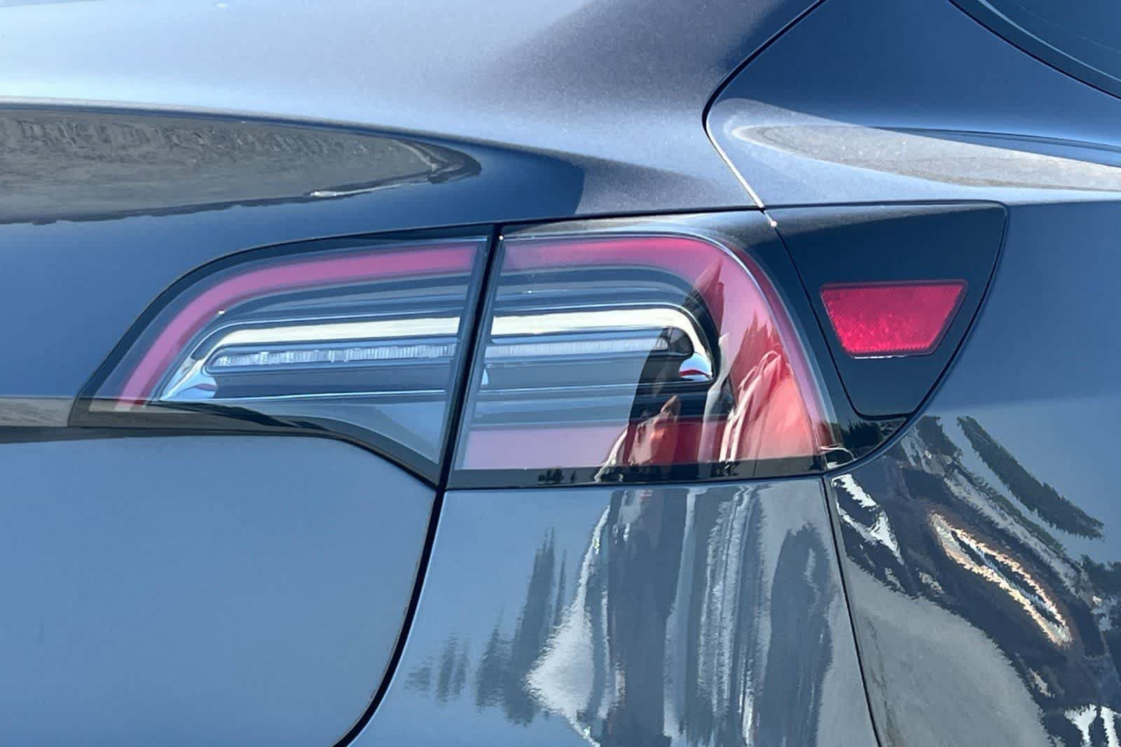 Used 2023 Tesla Model 3 Standard Range RWD image 17