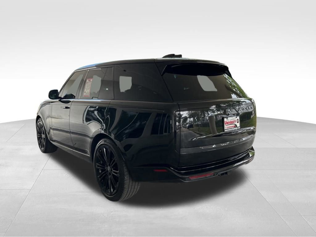 Used 2024 Land Rover Range Rover SE image 6