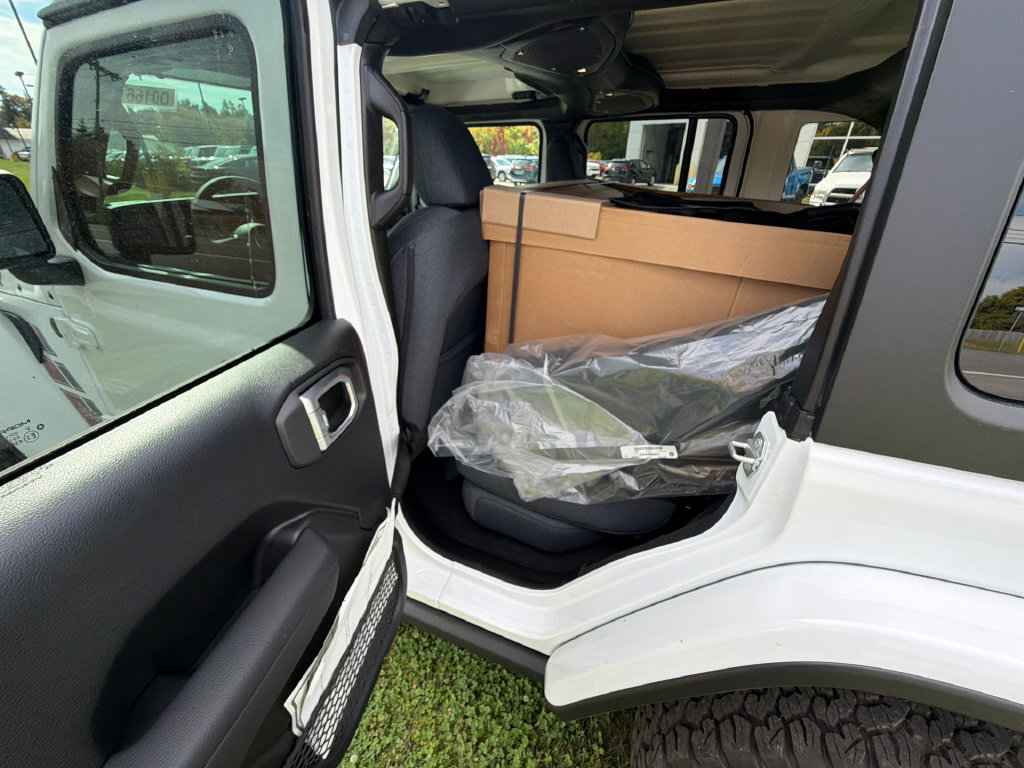 New 2026 Jeep Wrangler Unlimited Sport AWD/4WD image 12