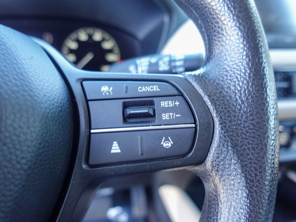 Used 2023 Honda HR-V LX image 14