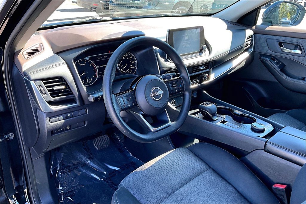 Used 2023 Nissan Rogue SV AWD/4WD image 18