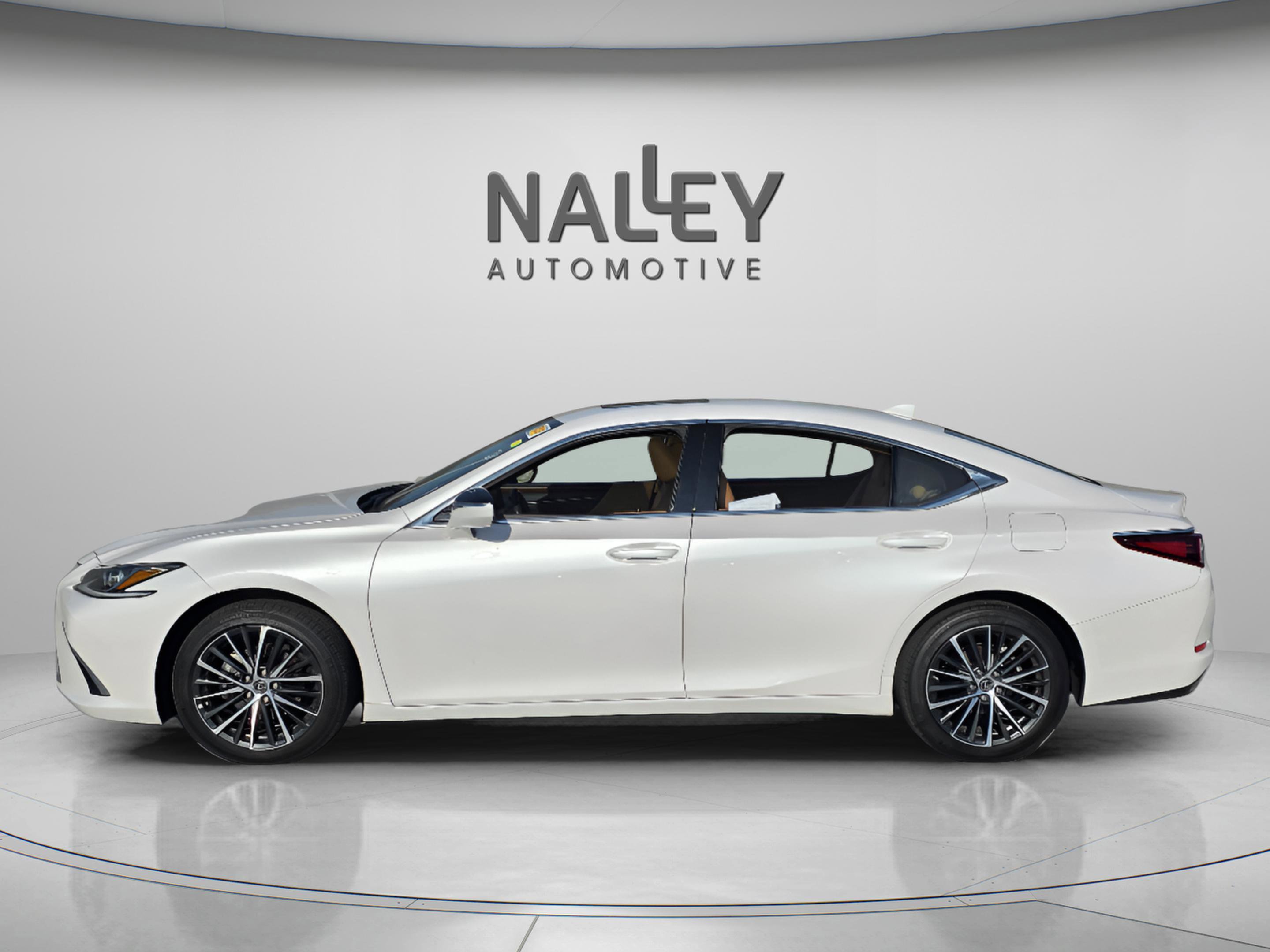 Used 2025 Lexus ES 350 w/ Premium Package image 2